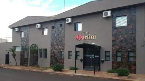 Hotel no interior de São Paulo rebateu reclamação da Tuna Luso afirmando que desligou ar como "medida de contenção"