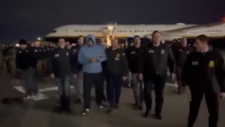 Maduro seen walking on tarmac after arriving in New York