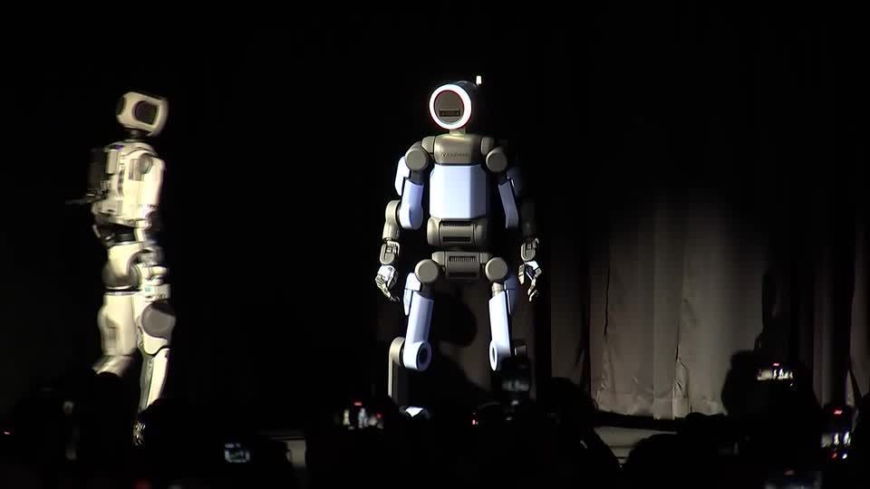 Hyundai's Boston Dynamics unveils AI-powered humanoid robot at CES 2026 in Las Vegas