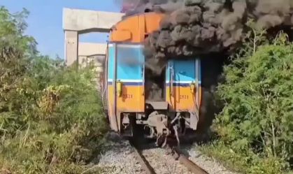 Queda de guindaste sobre trem deixa ao menos 19 mortos na Tailândia