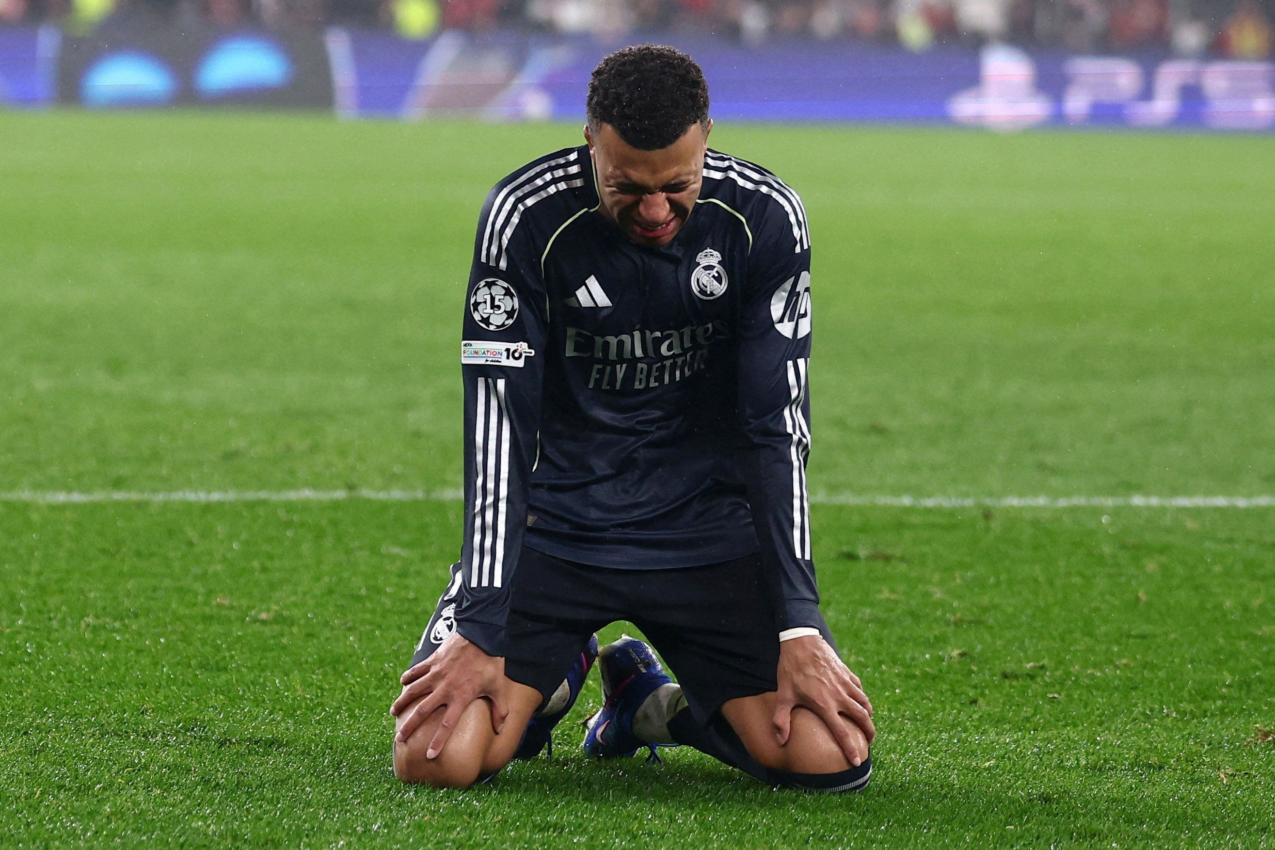 Mbappé em jogo do Real contra o Benfica pela fase de grupos da Champions League