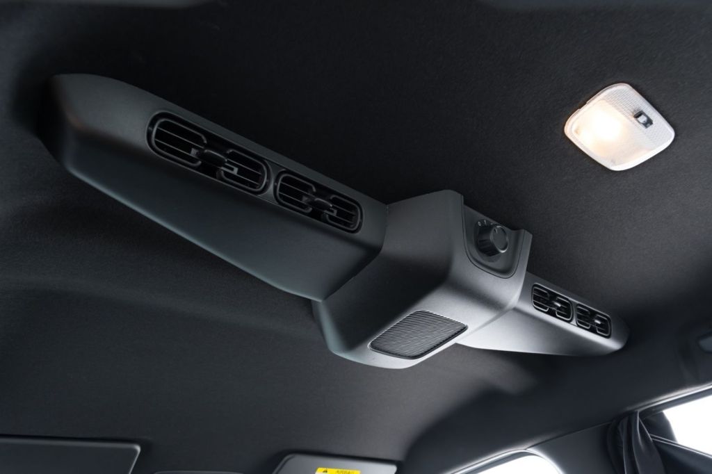 Modelo conta com saída de ventilação para os ocupantes traseiros