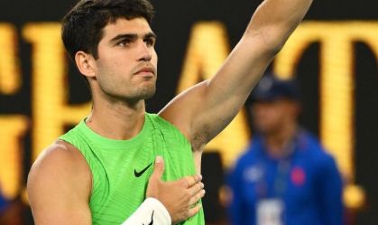 Alcaraz venceu Zverev e vai à final do Australian Open