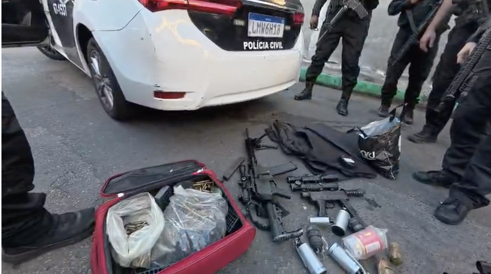Material foi localizado durante operação no Chapadão (RJ) • Reprodução
