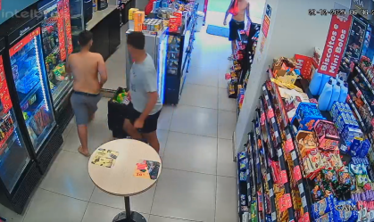 Vídeo: homens são presos após sequência de assaltos a mercados em SP