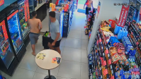 Vídeo: homens são presos após sequência de assaltos a mercados em SP