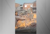 Prédio interditado desaba após fortes chuvas em Itaquaquecetuba (SP)