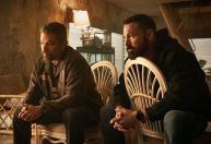 Novo filme de Ben Affleck e Matt Damon, "Dinheiro Suspeito" ganha trailer