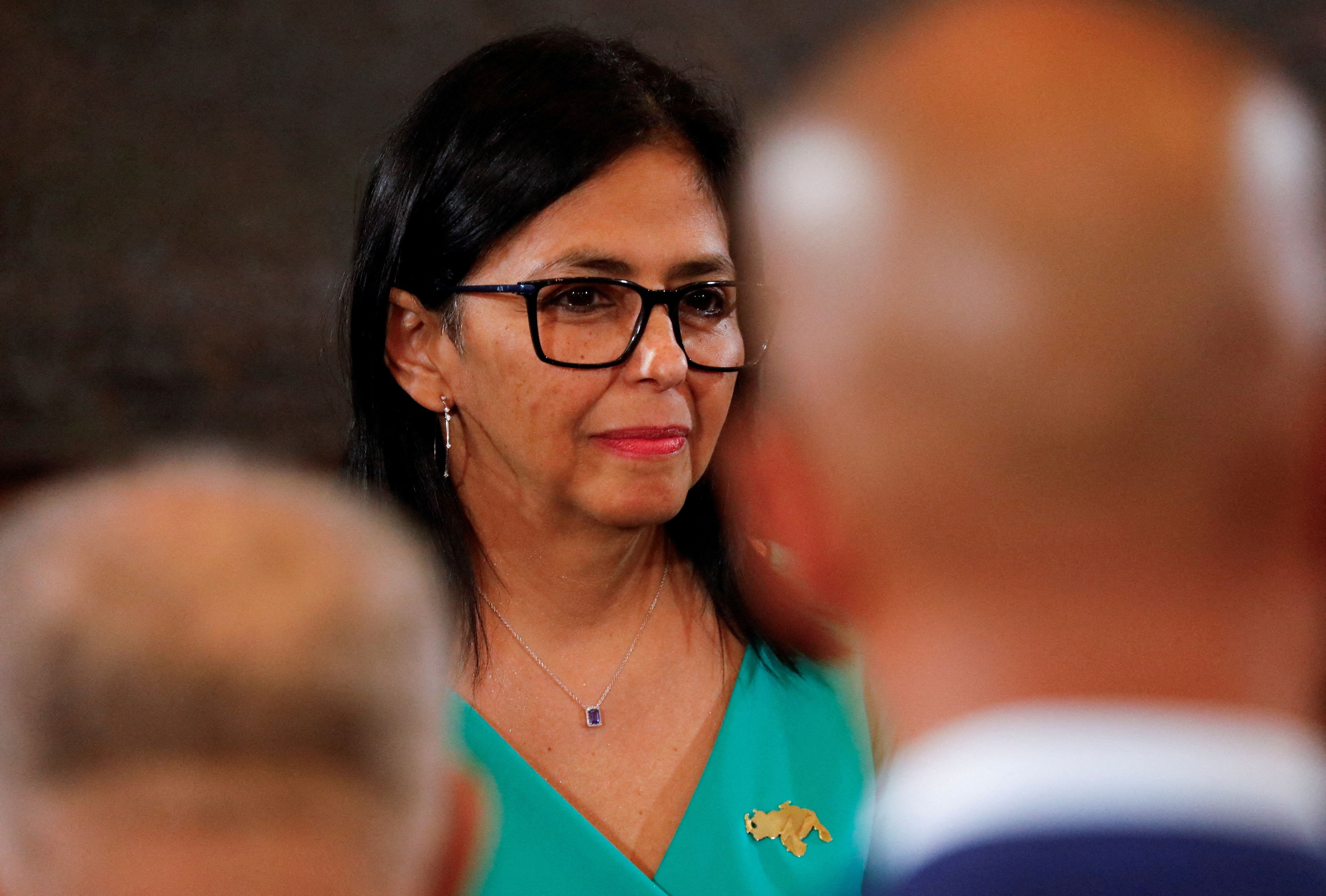 Delcy Rodríguez toma posse como presidente interina da Venezuela