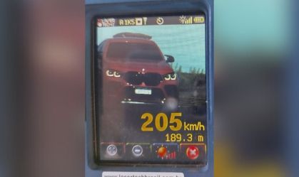 BMW é flagrada a 205 km/h na BR-163 em Cascavel; infração é gravíssima
