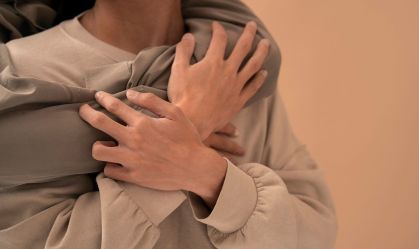 Dia da Saudade: quando sentir faz bem e quando é sinal de alerta emocional?