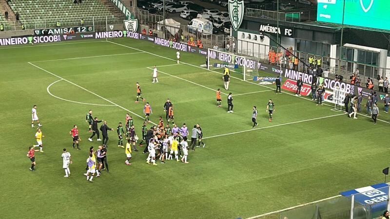Valentim e Sampaoli protagonizam discussão