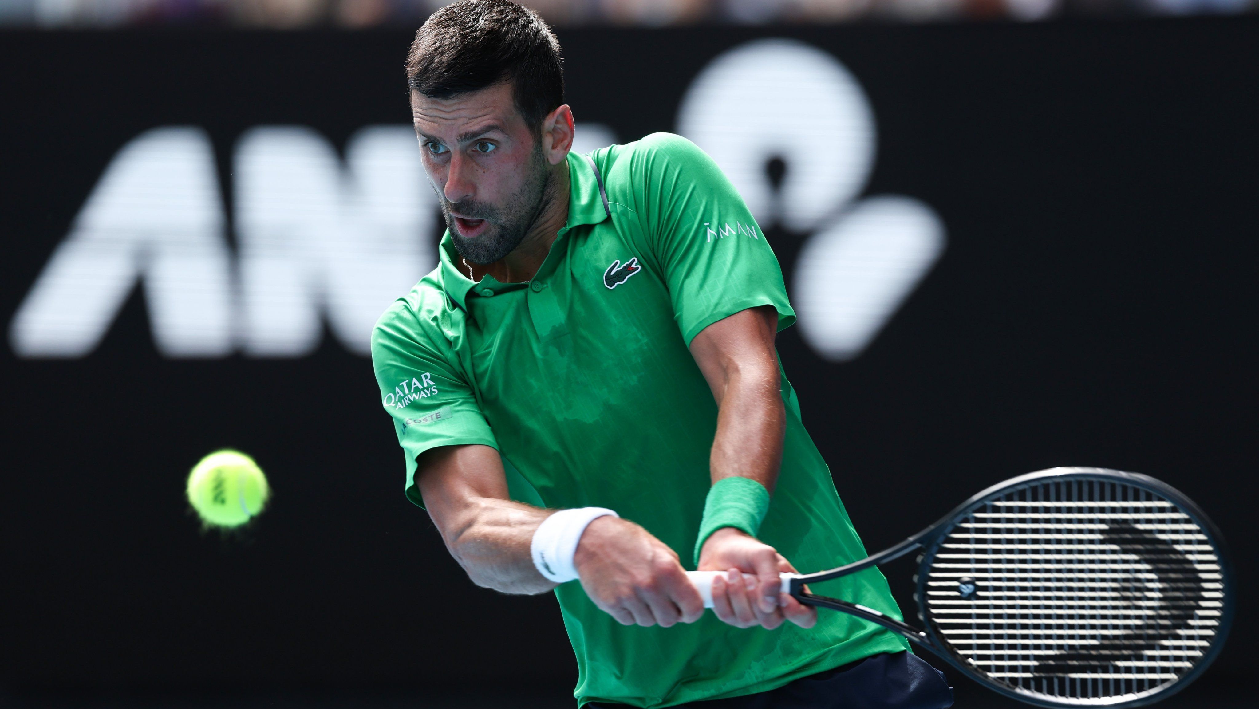 Djokovic avança para semi do Australian Open
