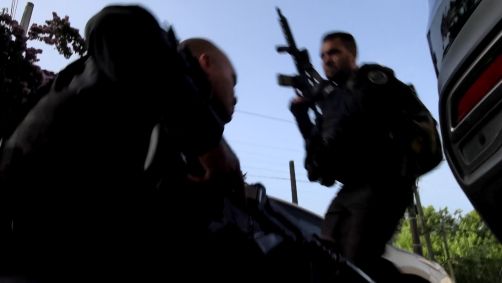 Agentes da Polícia Civil do Rio de Janeiro durante operação