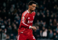 Ekitike, do Liverpool, é dúvida para duelo contra o Arsenal