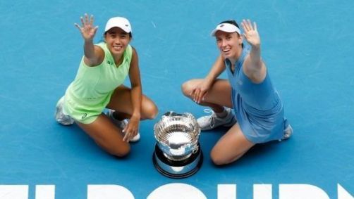 Elise Mertens e Zhang Shuai venceram o título nas duplas femininas do Australian Open