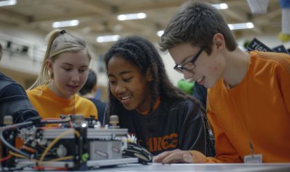 Nube abre 9,8 mil vagas de estágio com bolsas de até R$ 3 mil