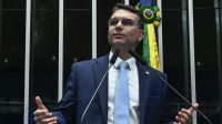 Flávio traçará plano de reação ao Master em reunião com bancada do PL