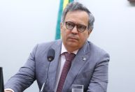 Deputado Félix Mendonça Jr. é alvo de operação da PF por desvio de emendas