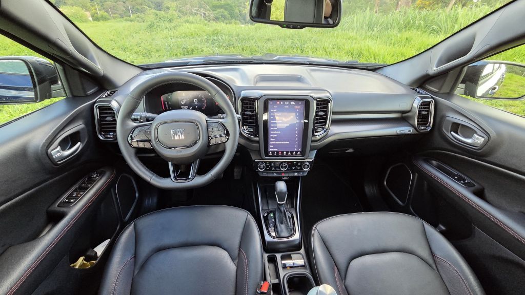 Fiat Toro Ultra 2026: picape tem visual renovado e proposta urbana