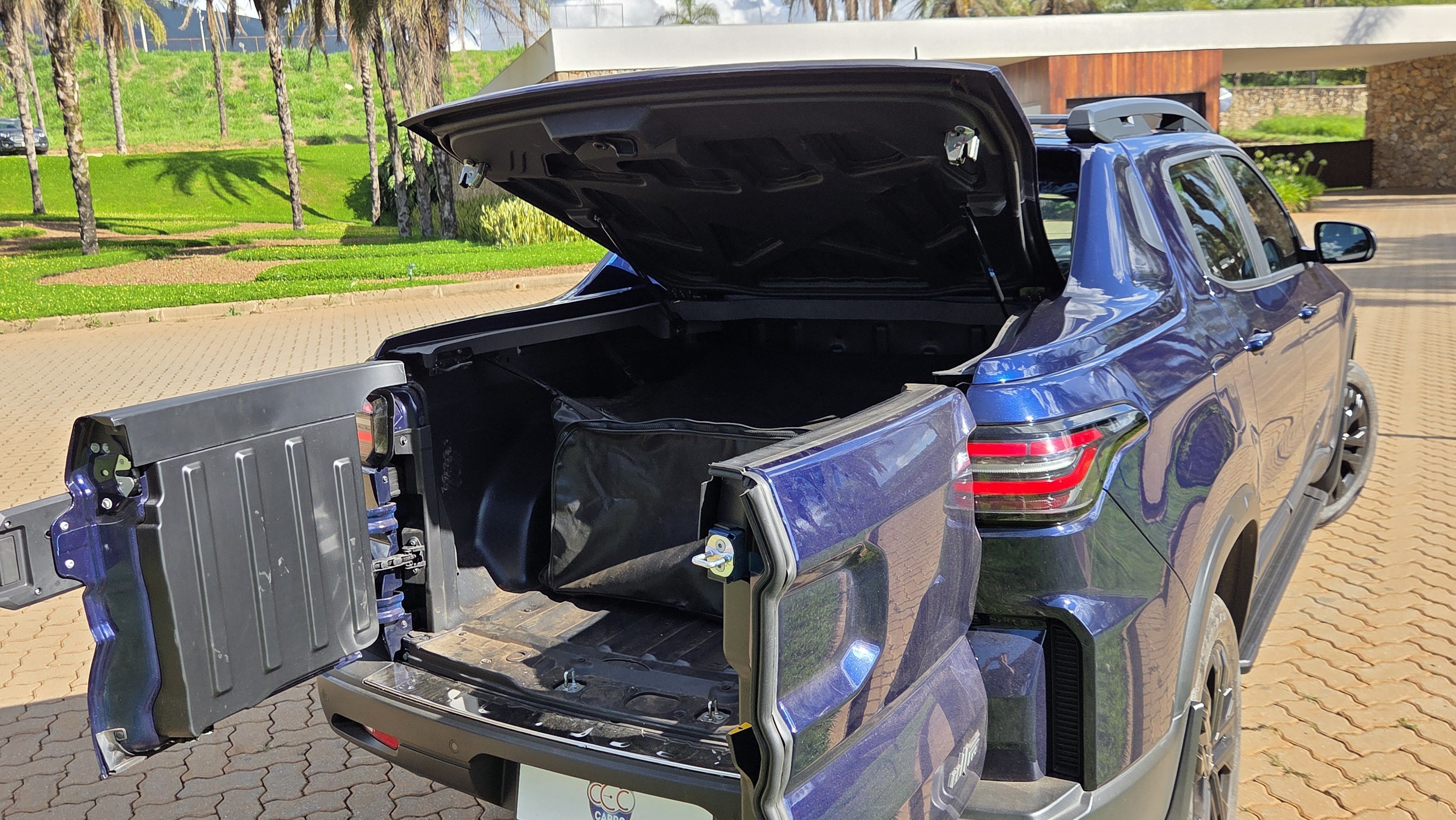 Fiat Toro Ultra 2026: picape tem visual renovado e proposta urbana • Thiago Ventura/CNN