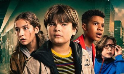 "O Gênio do Crime": adaptação ganha trailer e data de estreia