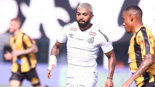 Gabigol faz primeiro gol em reestreia pelo Santos