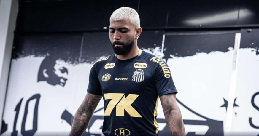 Gabigol treinou com elenco do Santos