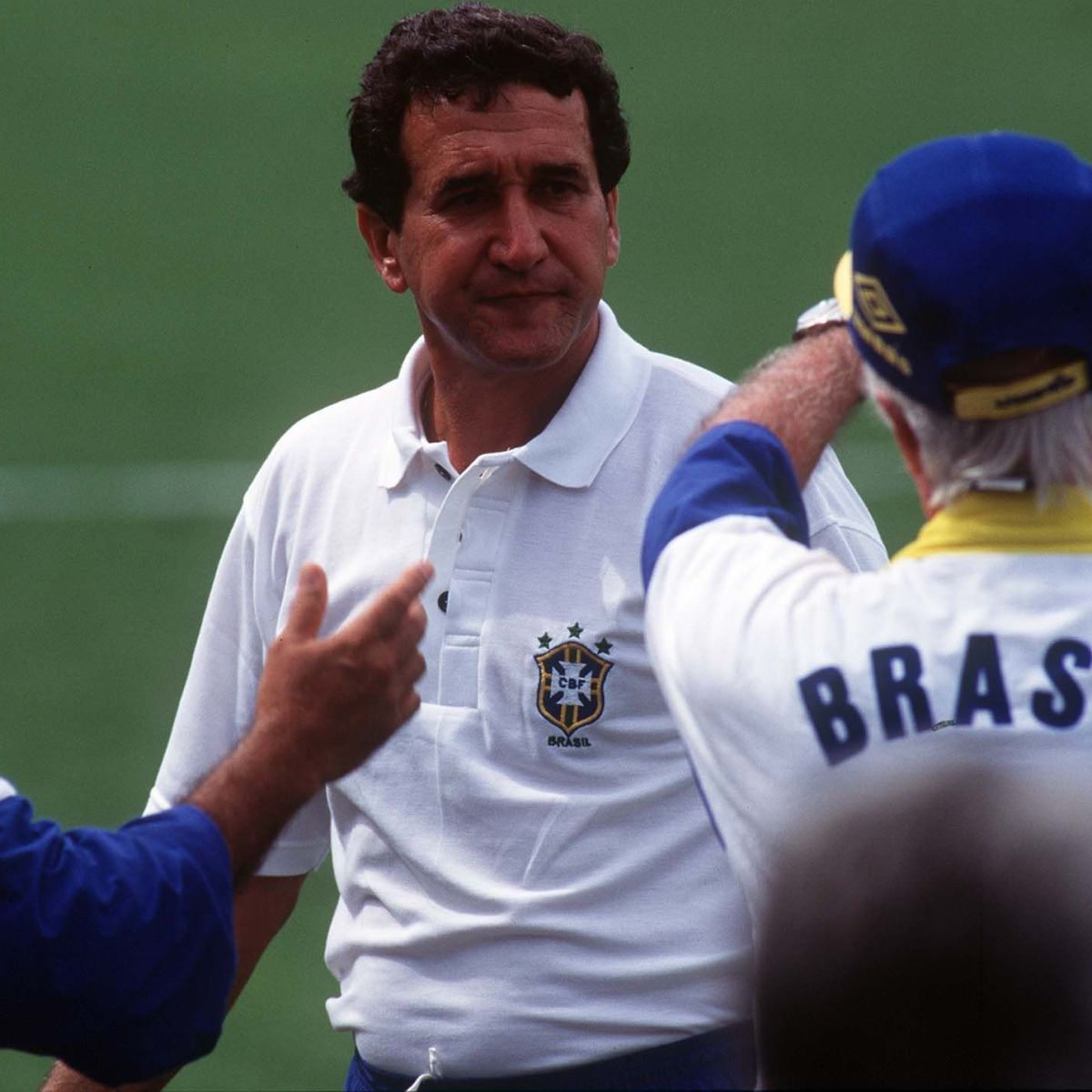Carlos Alberto Parreira está na UTI e respira por aparelhos, diz hospital