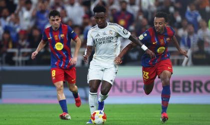 Vini Jr. marca golaço no clássico contra o Barcelona