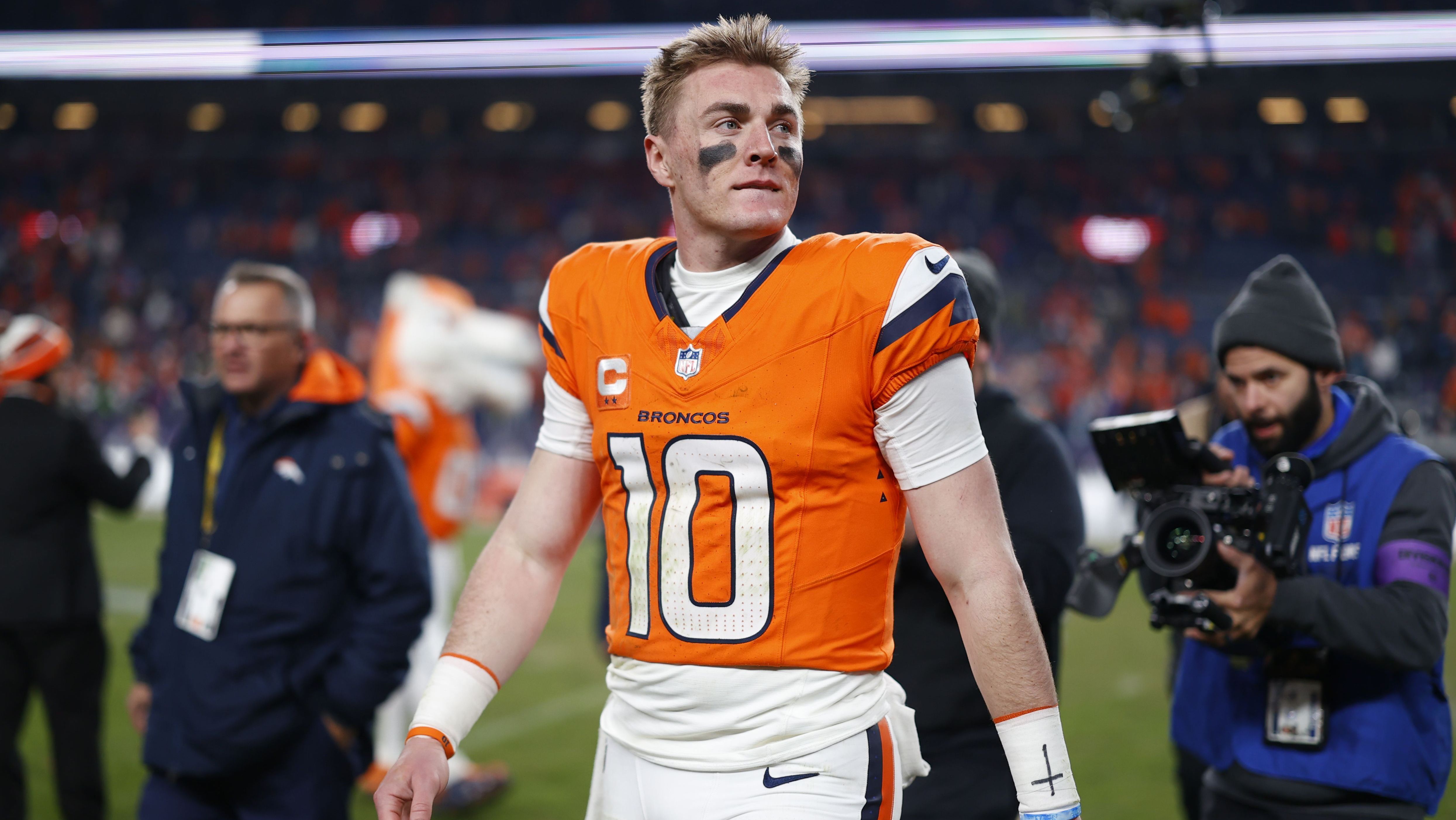 Bo Nix deve voltar a treinar com o elenco em maio