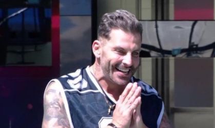 BBB26: Henri Castelli retorna após atendimento médico e convulsiona de novo