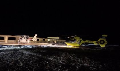 Helicópteros no heliponto após incêndio no bar Le Constellation