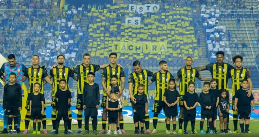 Jogadores do Deportivo Tchátira
