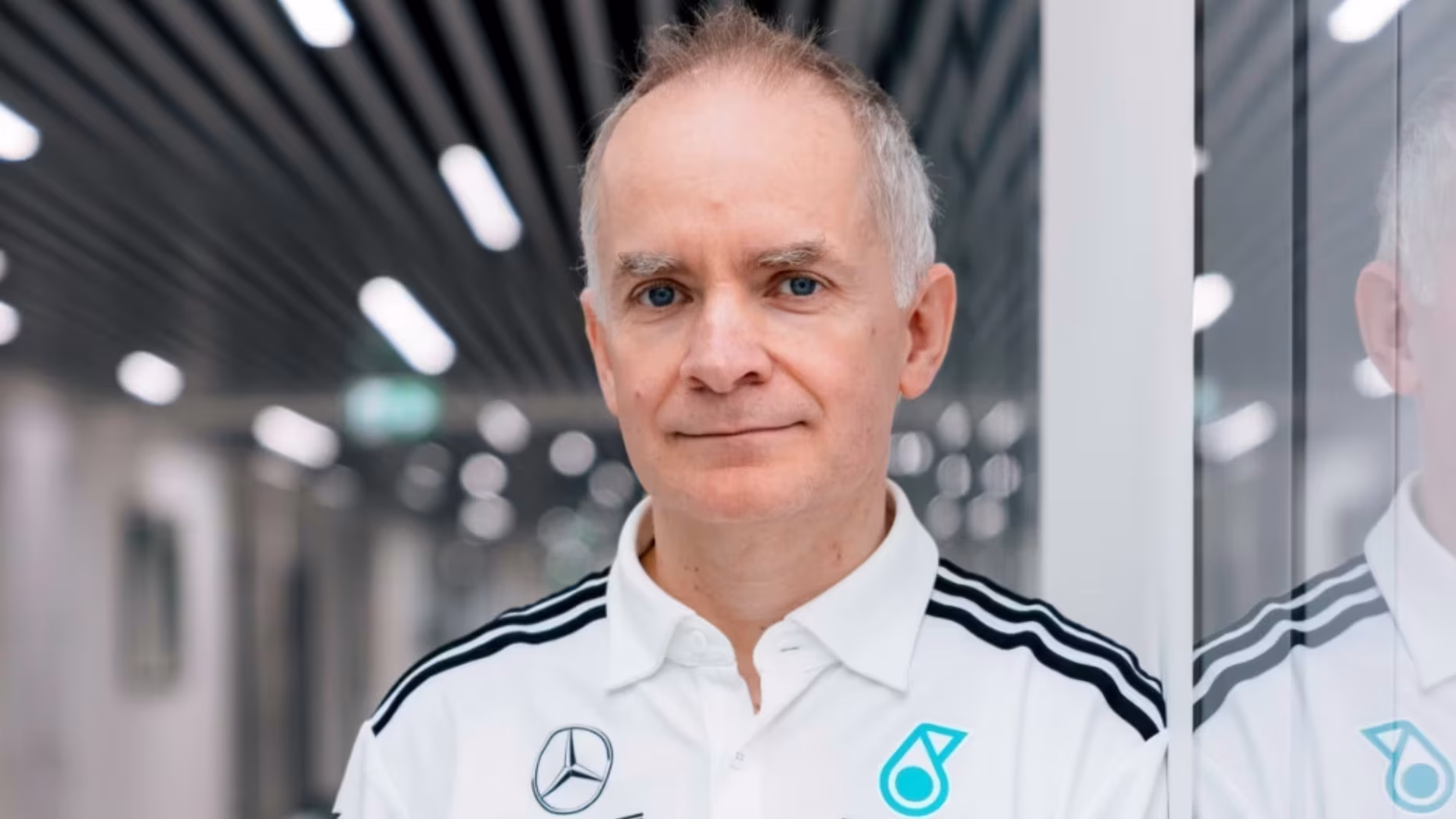 John Owen deixa Mercedes