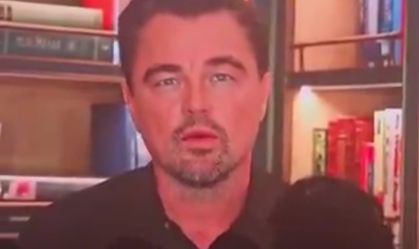 O ator Leonardo DiCaprio faz discurso virtual após ser impedido de voar para receber homenagem no Palm Springs International Film Festival
