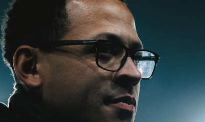 Liam Rosenior, é anunciado como novo técnico do Chelsea