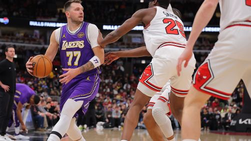 Doncic comandou a vitória dos Lakers