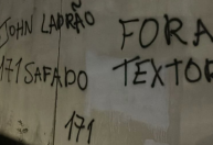 Muro do CT do Botafogo é vandalizado com críticas a John Textor: "Fora"