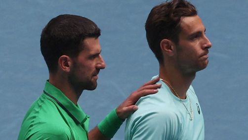 Abalado, Musetti explica abandono contra Djokovic no Australian Open