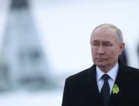 Arquivos revelam que Jeffrey Epstein queria se encontrar com Vladimir Putin