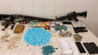 Dois traficantes são presos com fuzil em "pancadão" no litoral de SP