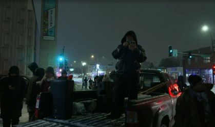 Protestos em Minneapolis, nos EUA, continuam apesar do frio intenso