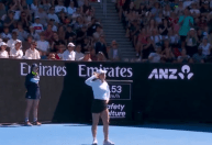 Tenista provoca torcida turca após vitória no Australian Open e é vaiada