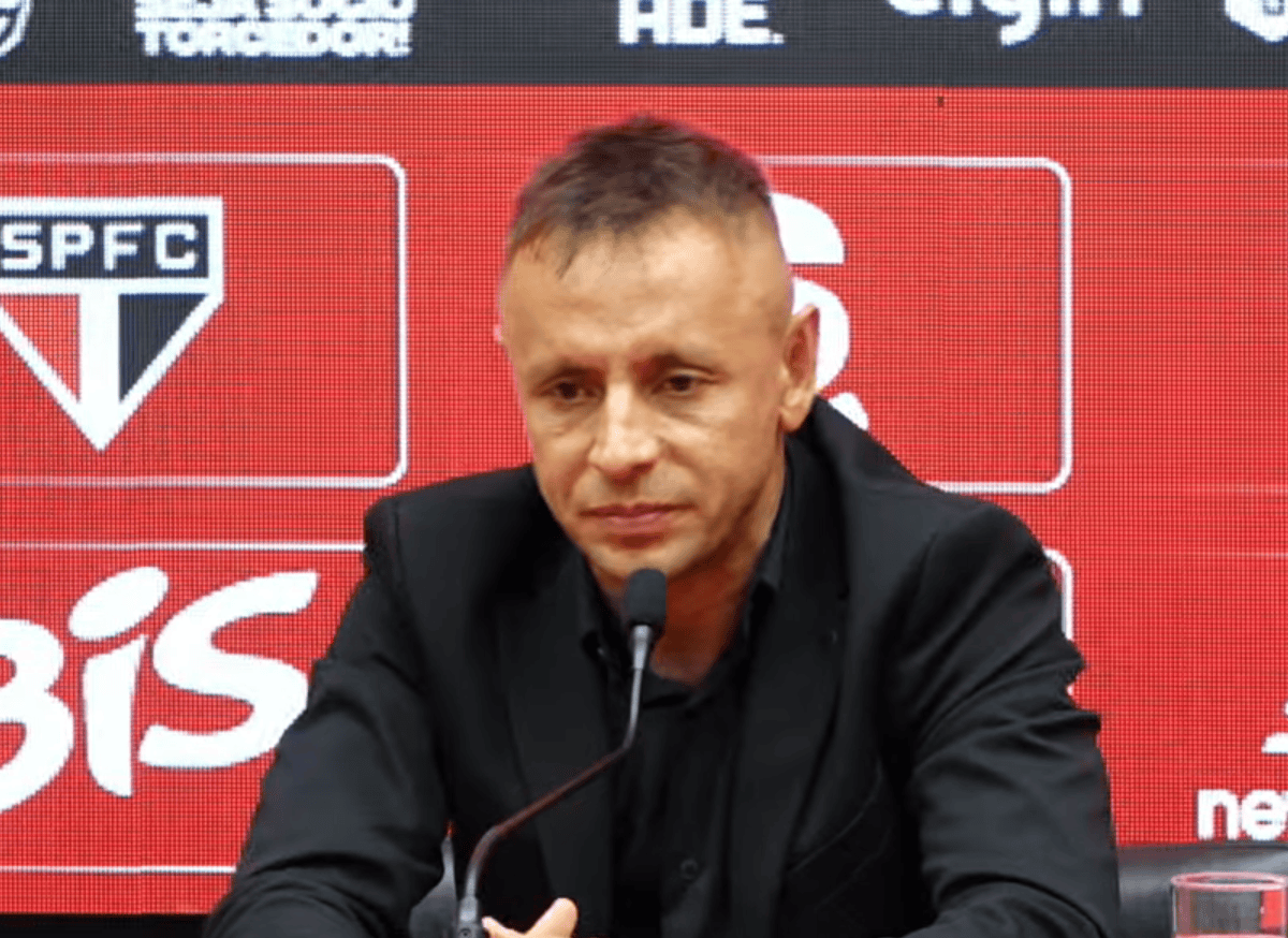 SÃO PAULO DA CHAPÉU NO INTERNACIONAL E FECHA COM MAIS UM REFORÇO!