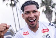 Rony é anunciado pelo Santos e reforça ataque para a temporada 2026