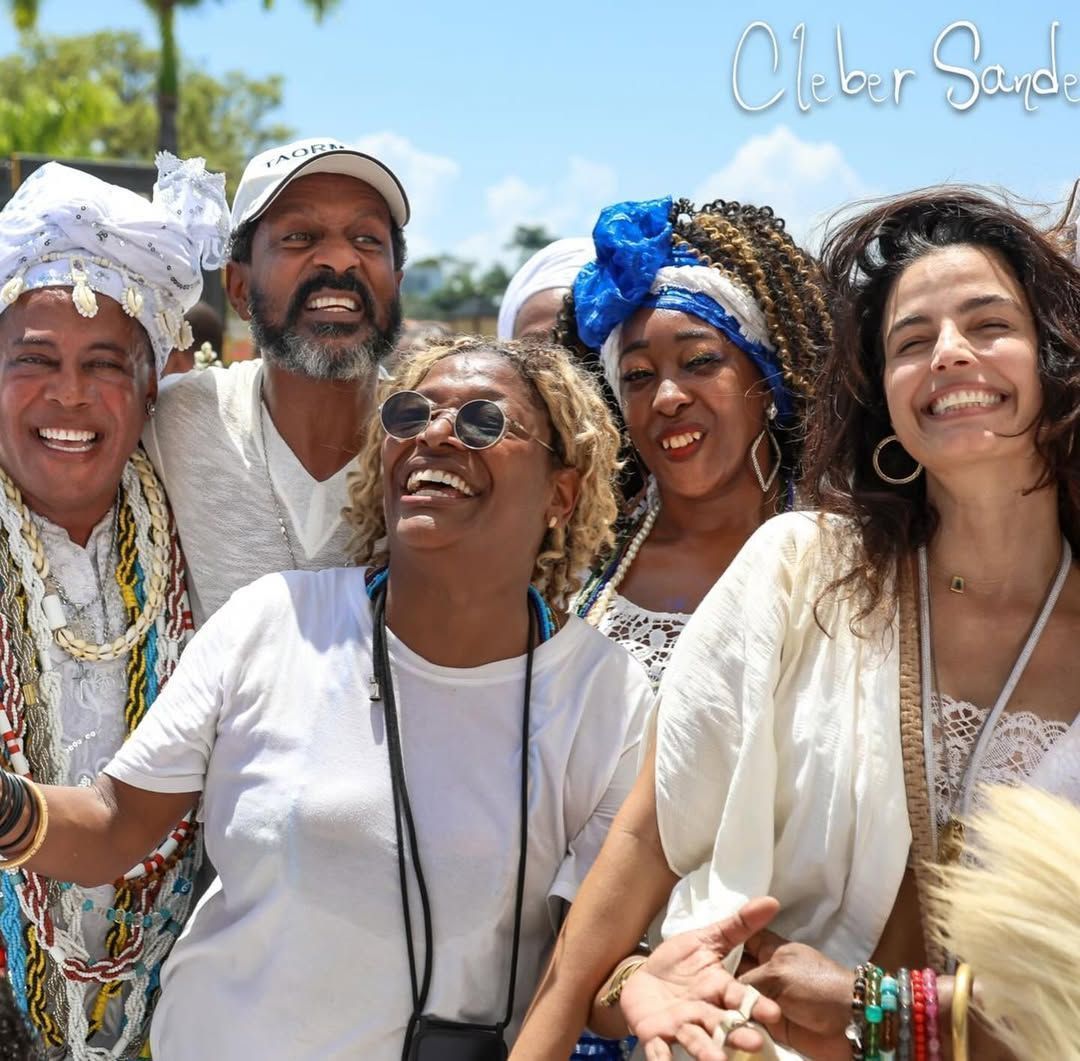 Luís Miranda na Lavagem do Bonfim com Mart'nália e Emanuelle Araujo • Instagram/ Luís Miranda
