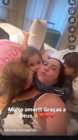 Margareth Serrão recebe visita dos netos em casa • Instagram/ Margareth Serrão