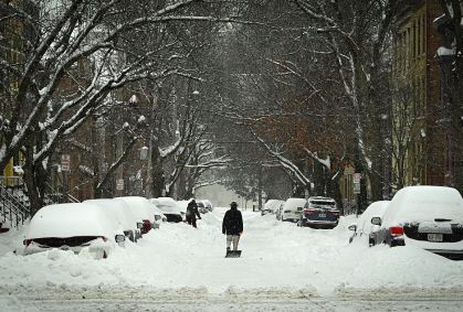 Aproximação de nevasca nos EUA causa cancelamento de mais de 8 mil voos