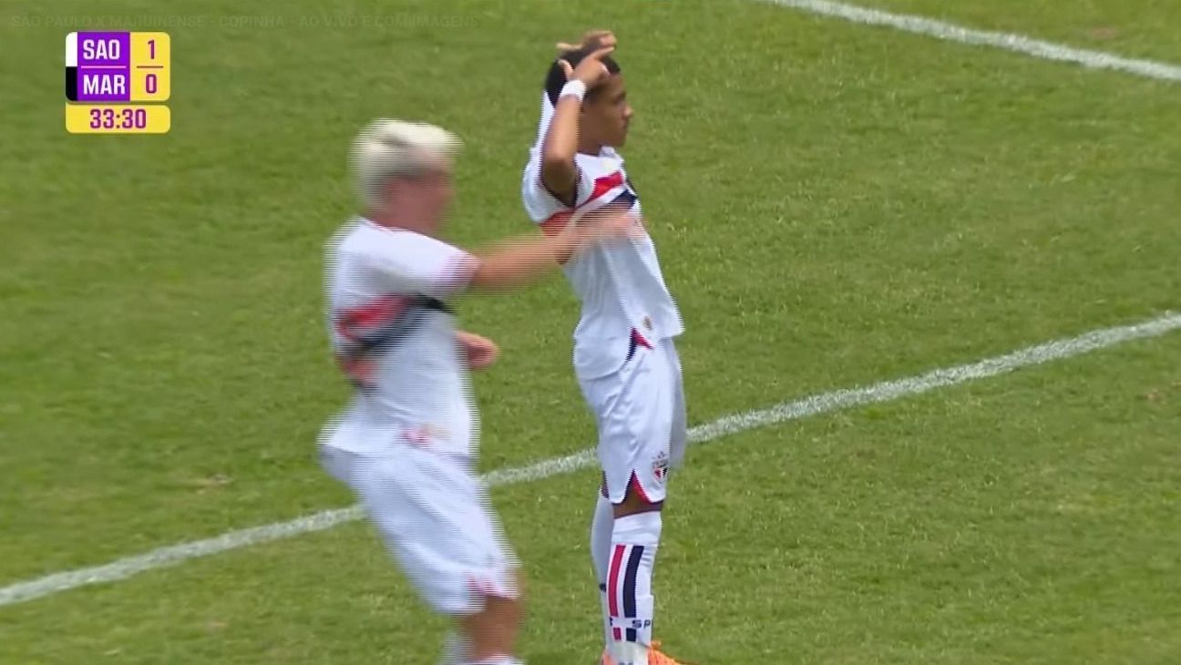 Tetê fez um belo gol olímpico